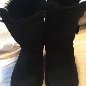 Bailey Button UGG boots in great shape!